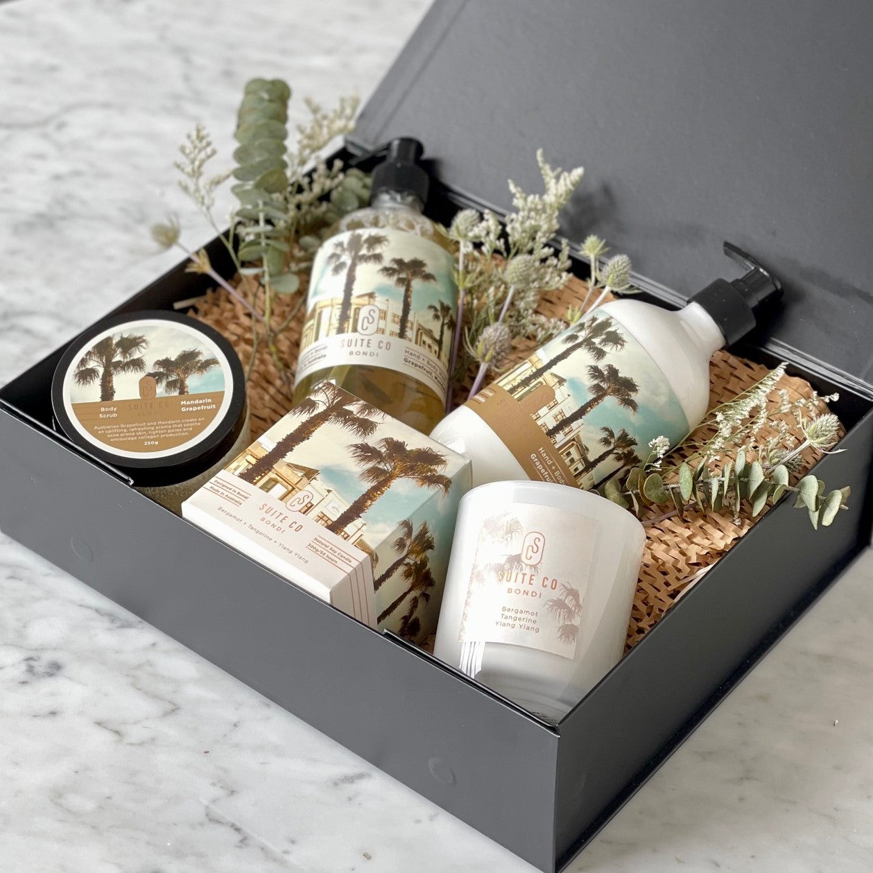 Luxury Beauty Hamper - Grapefruit, Mandarin + Sandalwood